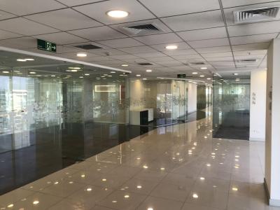 ARRIENDO para Oficinas Piso 6 Habilitado con 719,58 m2 – Metro Manquehue, 720 mt2