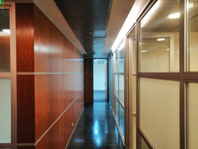 ARRIENDO Oficina Habilitada de 390 m2 – Metro Universidad de Chile, 390 mt2, 9 habitaciones
