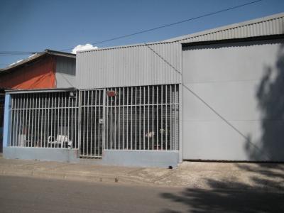 VENDE Amplia propiedad sector La Castilla, Chillán, 80 mt2, 3 habitaciones