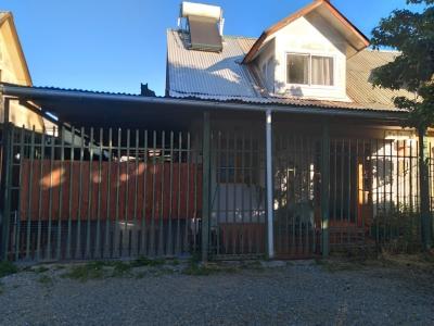 Casa de Dos Pisos, en Villa Maria del Valle, 3 habitaciones