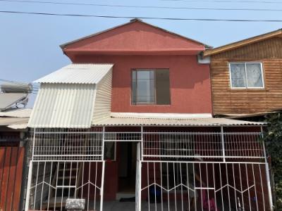 Se vende amplia casa en Ñuñoa, 120 mt2, 4 habitaciones