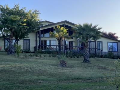 Casa con piscina en Pencahue, loteo El Peral, 160 mt2, 5 habitaciones