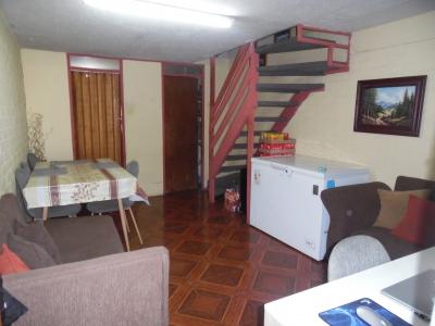 Casa en Avenida Juanita, especial para negocio, Puente Alto, 50 mt2, 3 habitaciones
