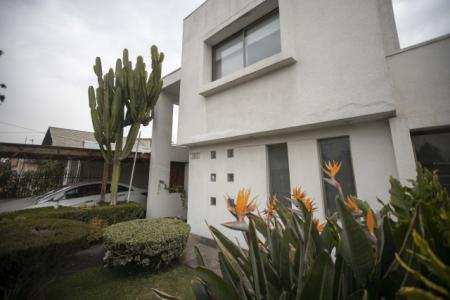 VILLA MACUL / PEDRO PRADO/JORGE GONZALEZ BASTIAS, 334 mt2, 4 habitaciones