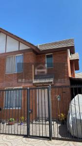 Se Vende Amplia Casa en Barrio Santa Catalina, 75 mt2, 3 habitaciones