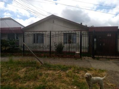Amplia Casa en Sector Comercial de Temuco, 120 mt2, 3 habitaciones