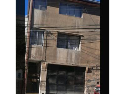 Se Vende Acogedora Casa De 8 Dormitorios. En Valparaíso, 176 mt2, 8 habitaciones